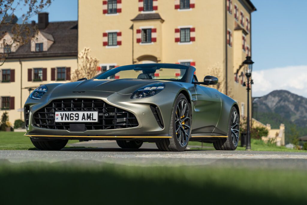 20250429 Playboy AstonMartin Vantage 18