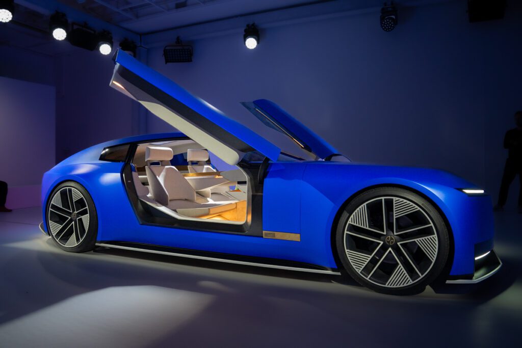 20250509 Playboy Jaguar Conceptcar00008